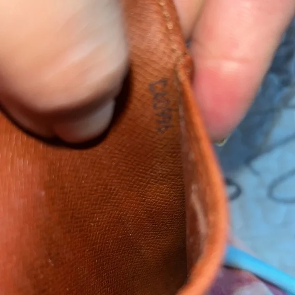 Vintage Louis Vuitton Monogram Wallet 7.5”x5” - Picture 17 of 17